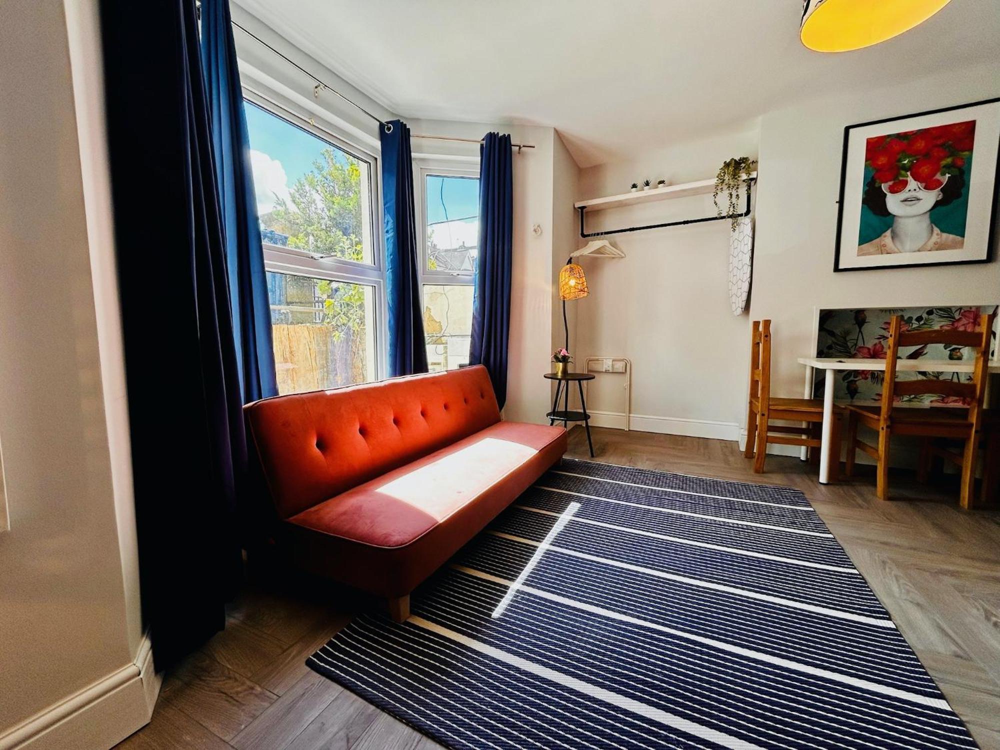 Rest Boutique Acton Londra