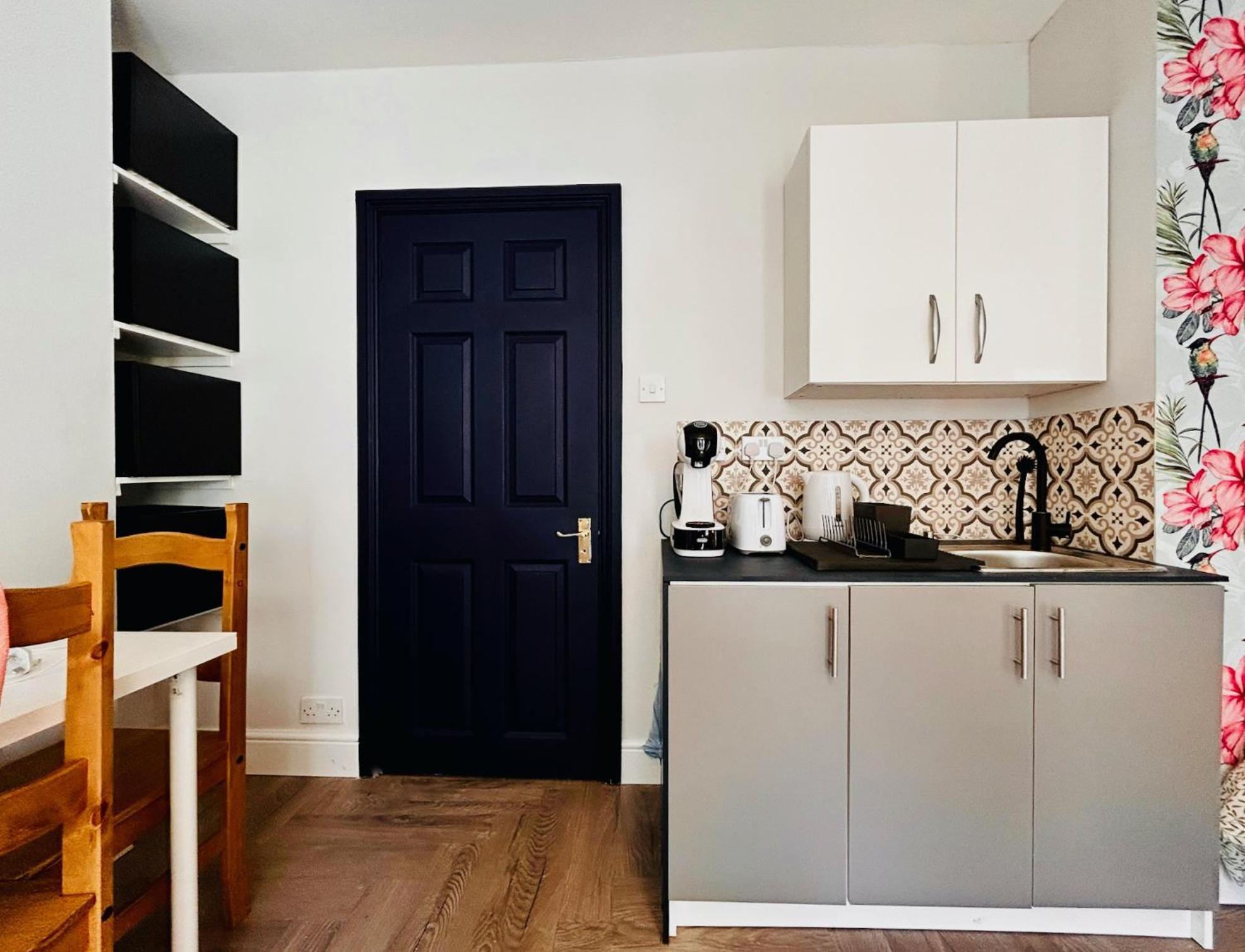 Hotel de apartamente Rest Boutique Acton Londra